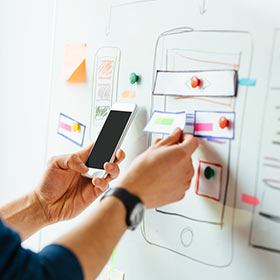 DMM英会話 UI/UXデザイナー