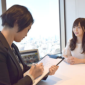 DMM留学 事務スタッフ