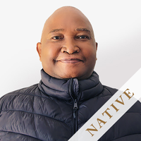 テディ・ジー講師プロフィール写真