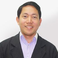 ローリー講師プロフィール写真