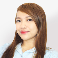 レヴ講師プロフィール写真