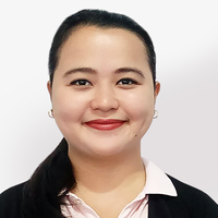 ヘーゼル講師プロフィール写真