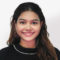 シェン講師プロフィール写真