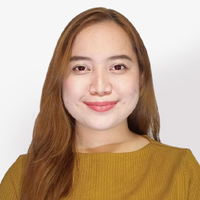 ニコール講師プロフィール写真