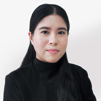 カーラ講師プロフィール写真