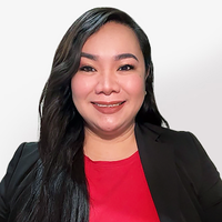 ヴァル講師プロフィール写真