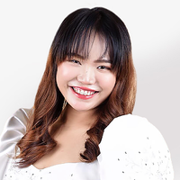 ジューン講師プロフィール写真