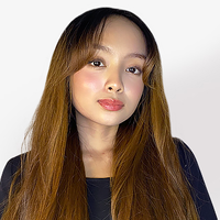 ナタリー講師プロフィール写真
