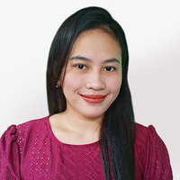 アンジェラ講師プロフィール写真