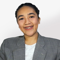 リーナ講師プロフィール写真